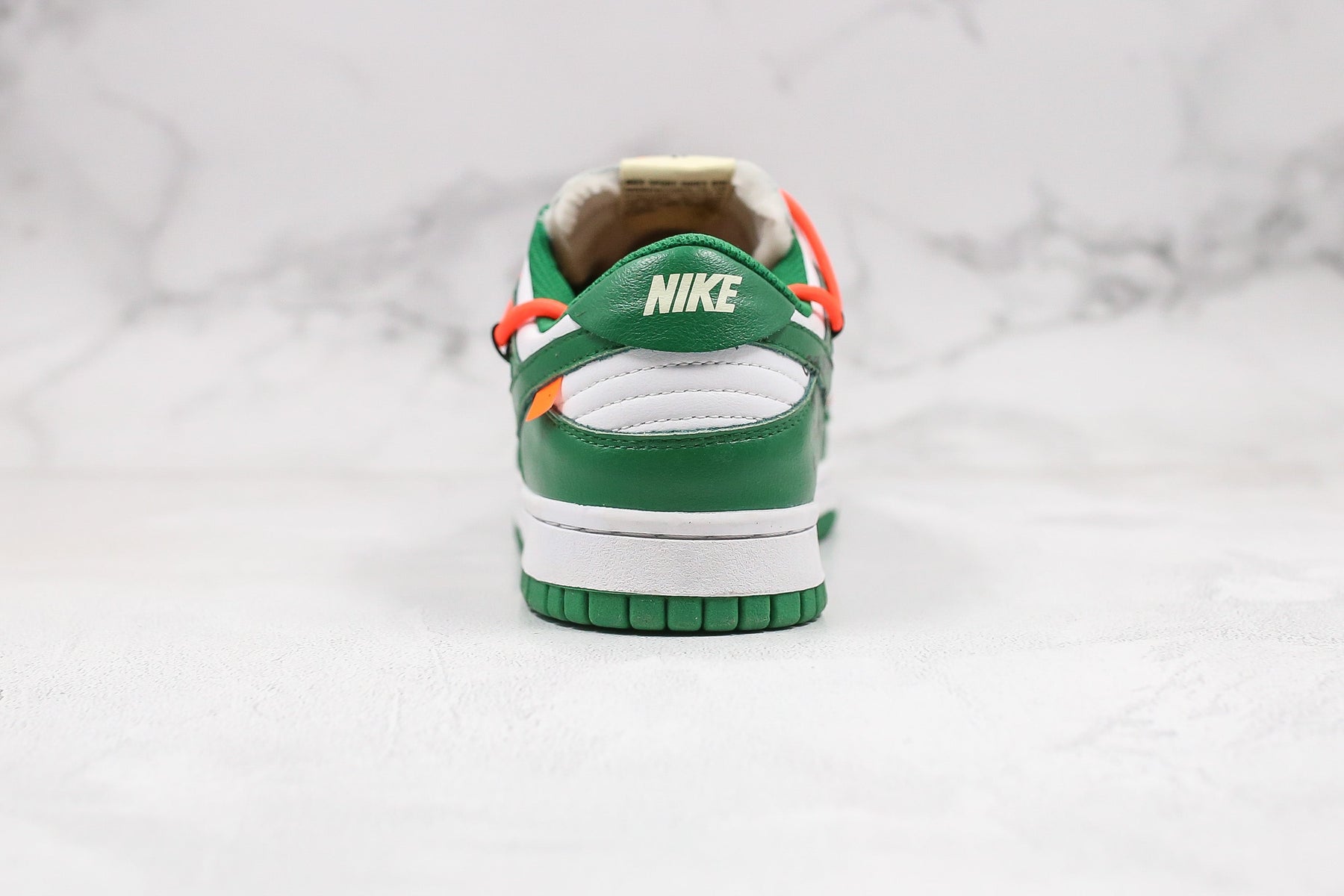 Nike Dunk Low Off White Pine Green Sneaker
