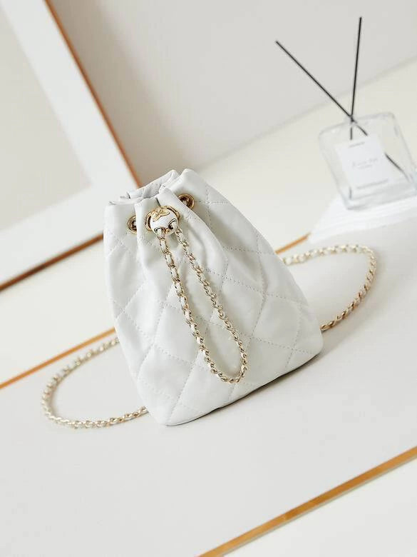 Mini Mochila Chanel Branca