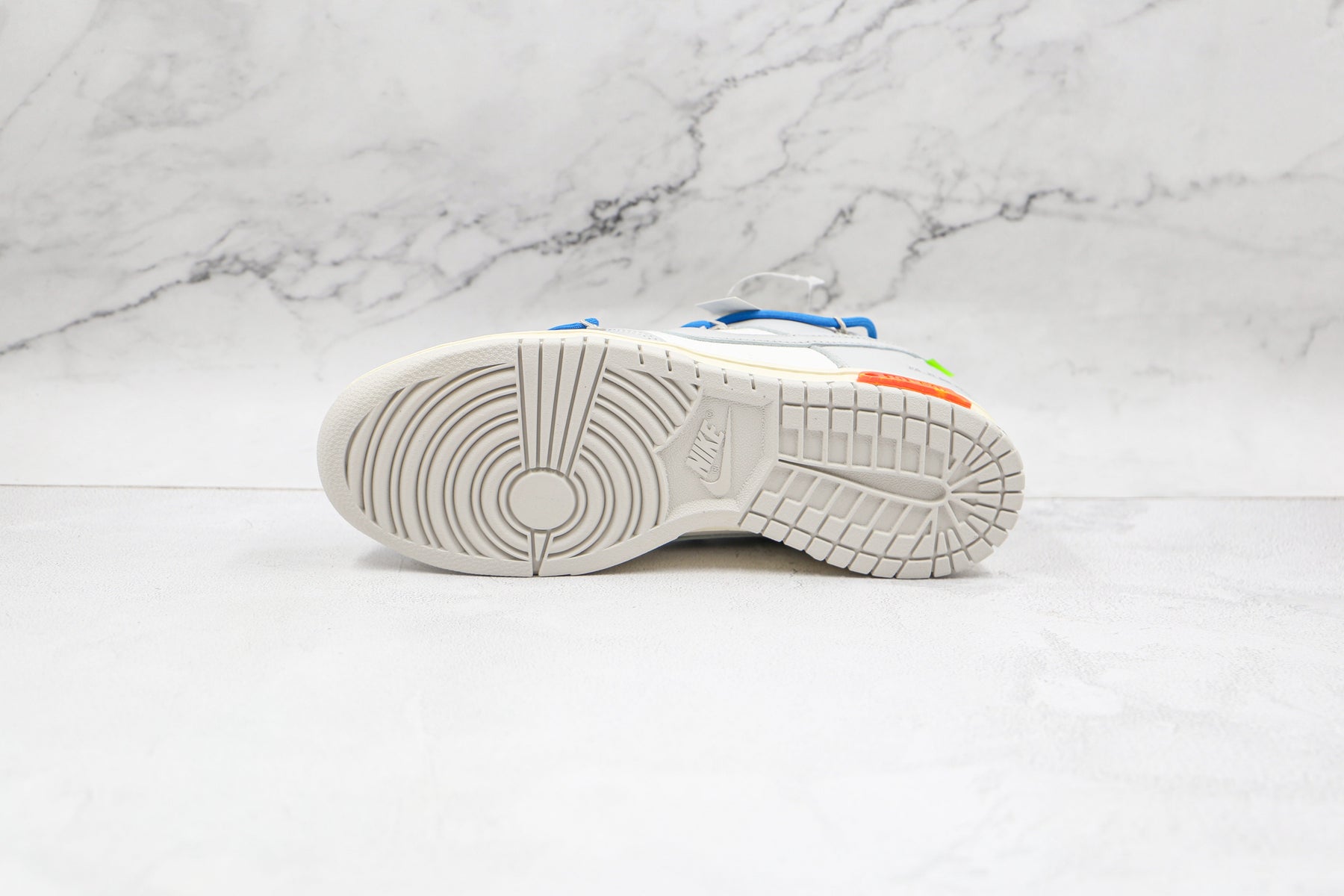 Nike Dunk Low Off White Lot 10:50 Sneaker