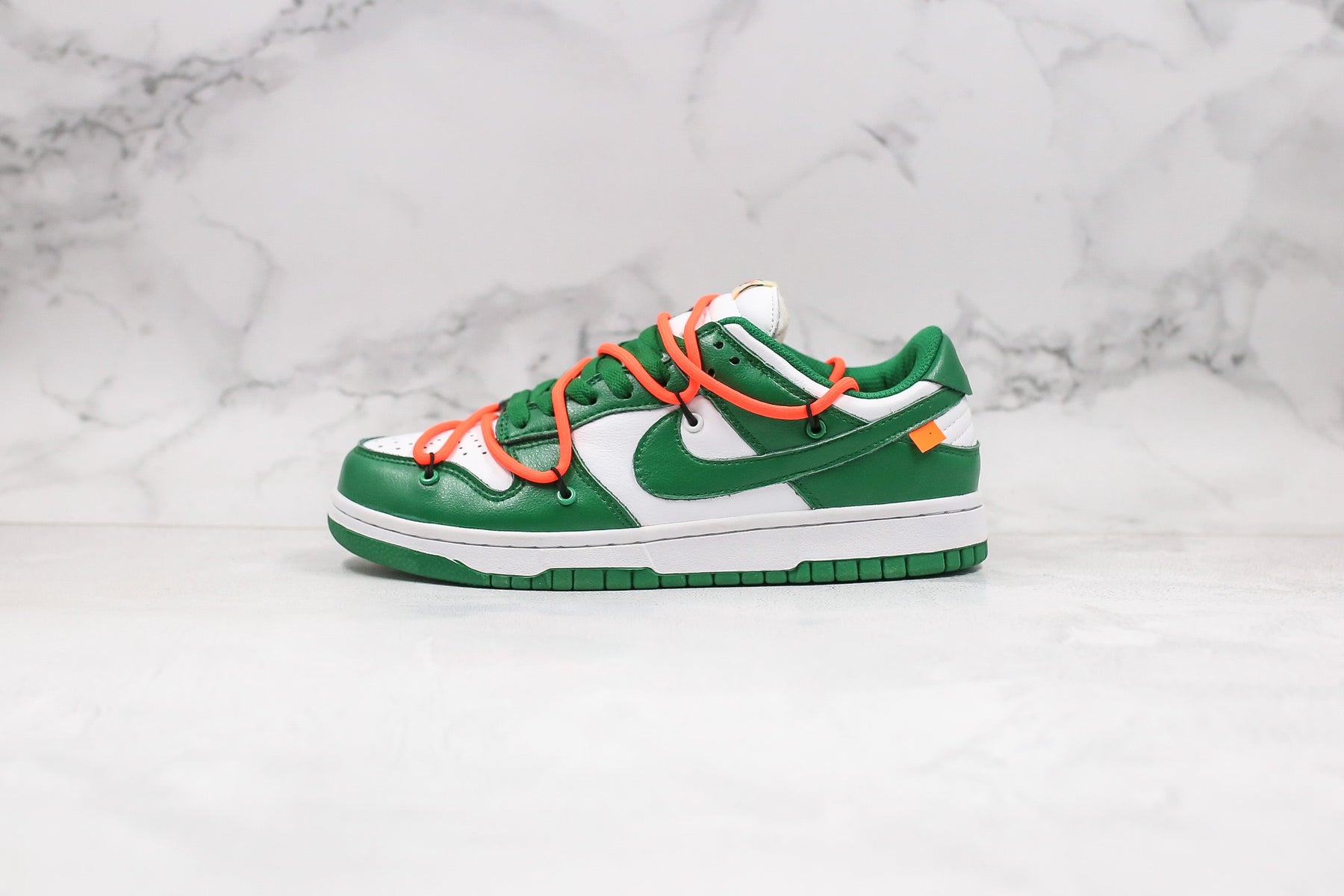 Nike Dunk Low Off White Pine Green Sneaker