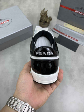 Sneaker Prada Black and White
