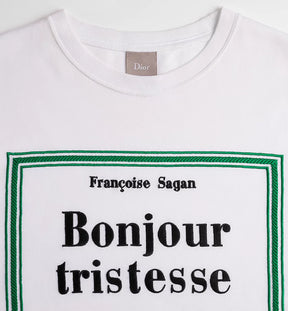 Camiseta com bordado Book Cover