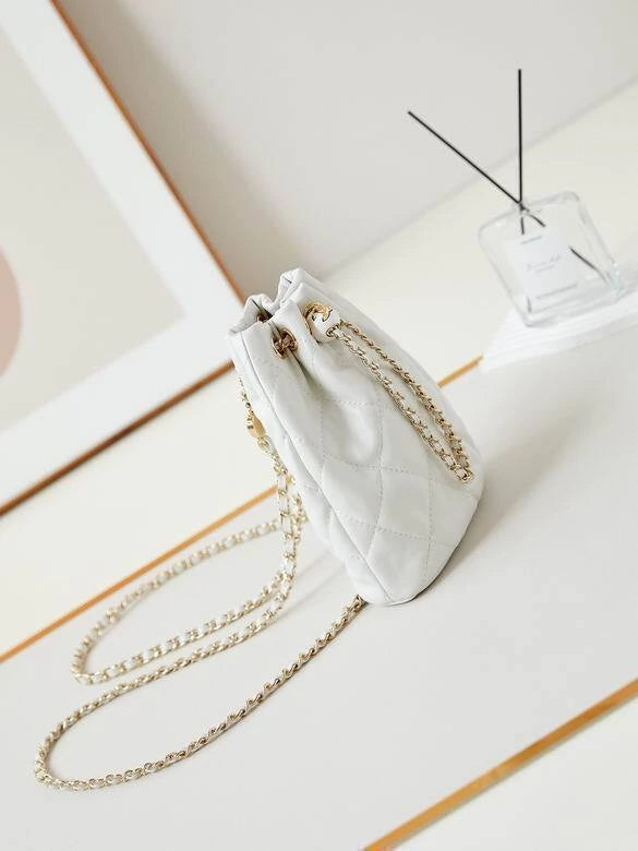 Mini Mochila Chanel Branca