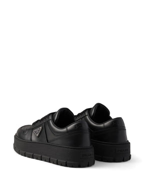 Prada Tênis de couro