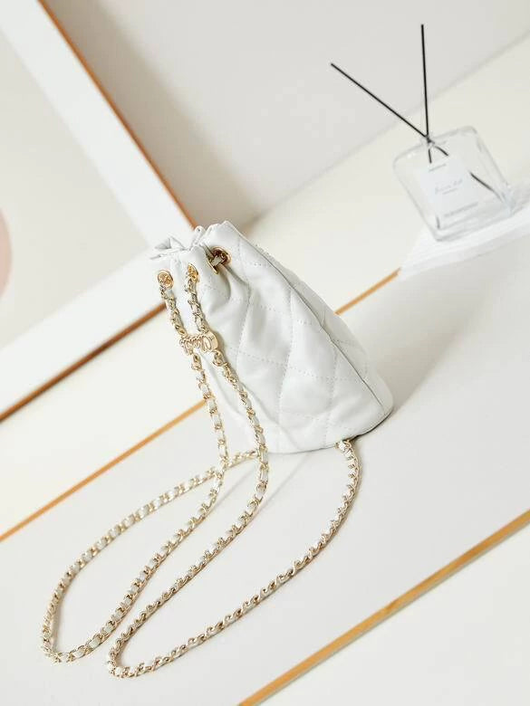 Mini Mochila Chanel Branca