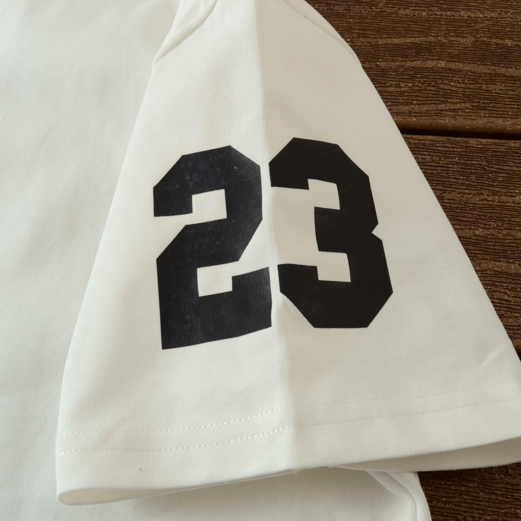 Camiseta Amiri estampa 23