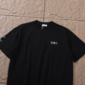 Camiseta Dior estampa com Logo