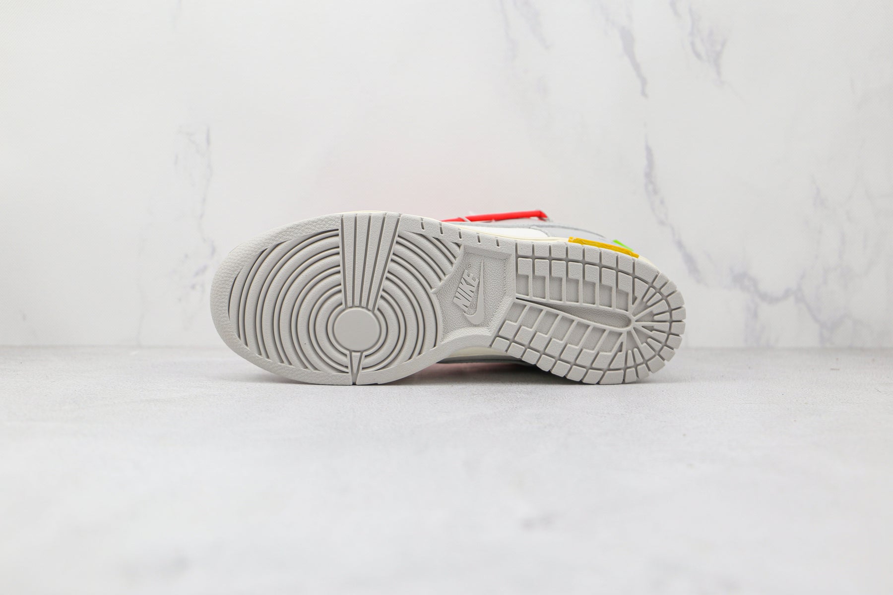 Nike Dunk Low Off White Lot 06:50 Sneaker