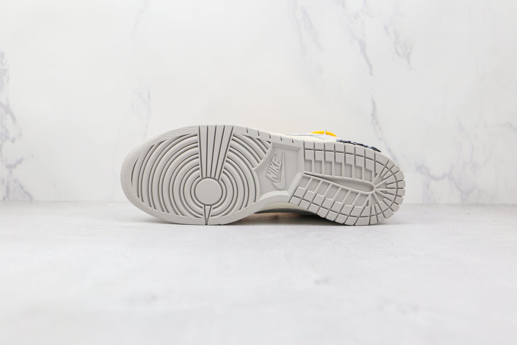 Nike Dunk Low Off White Lot 39:50 Sneaker