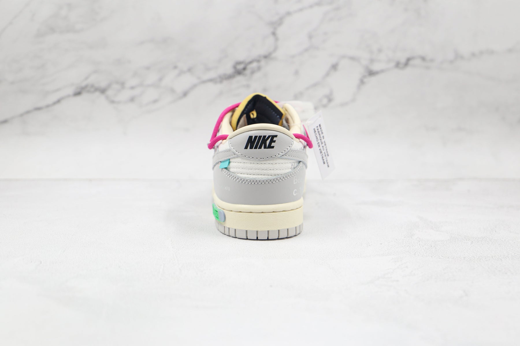 Nike Dunk Low Off White Lot 30:50 Sneaker