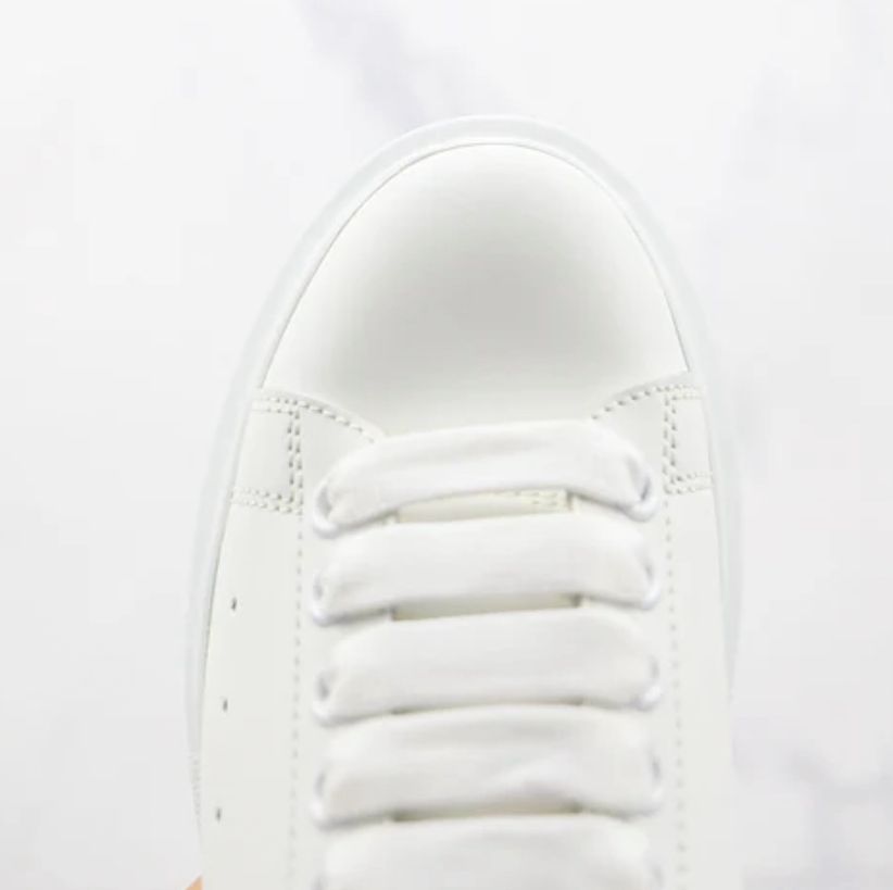 Alexander Mcqueen Oversized Ivory Black