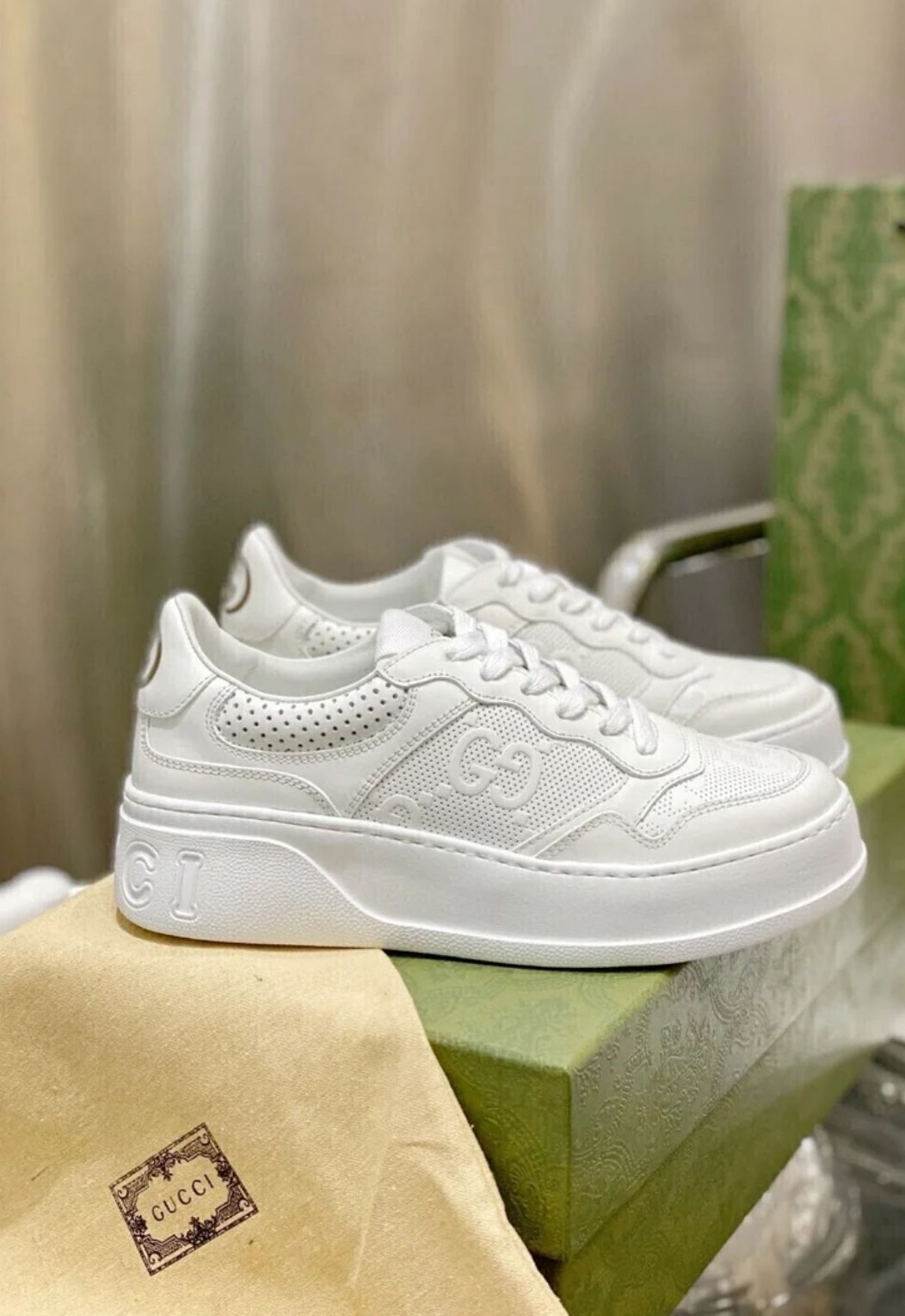 GUCCI MEN'S GG SNEAKER WHITE