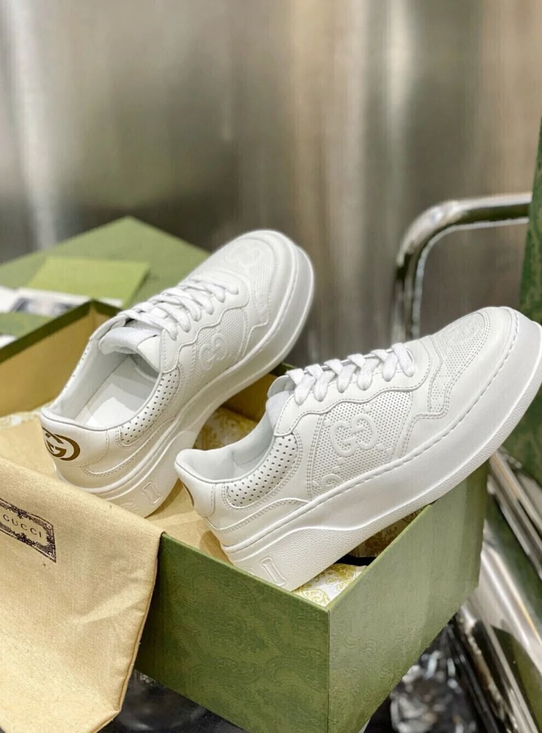 GUCCI MEN'S GG SNEAKER WHITE