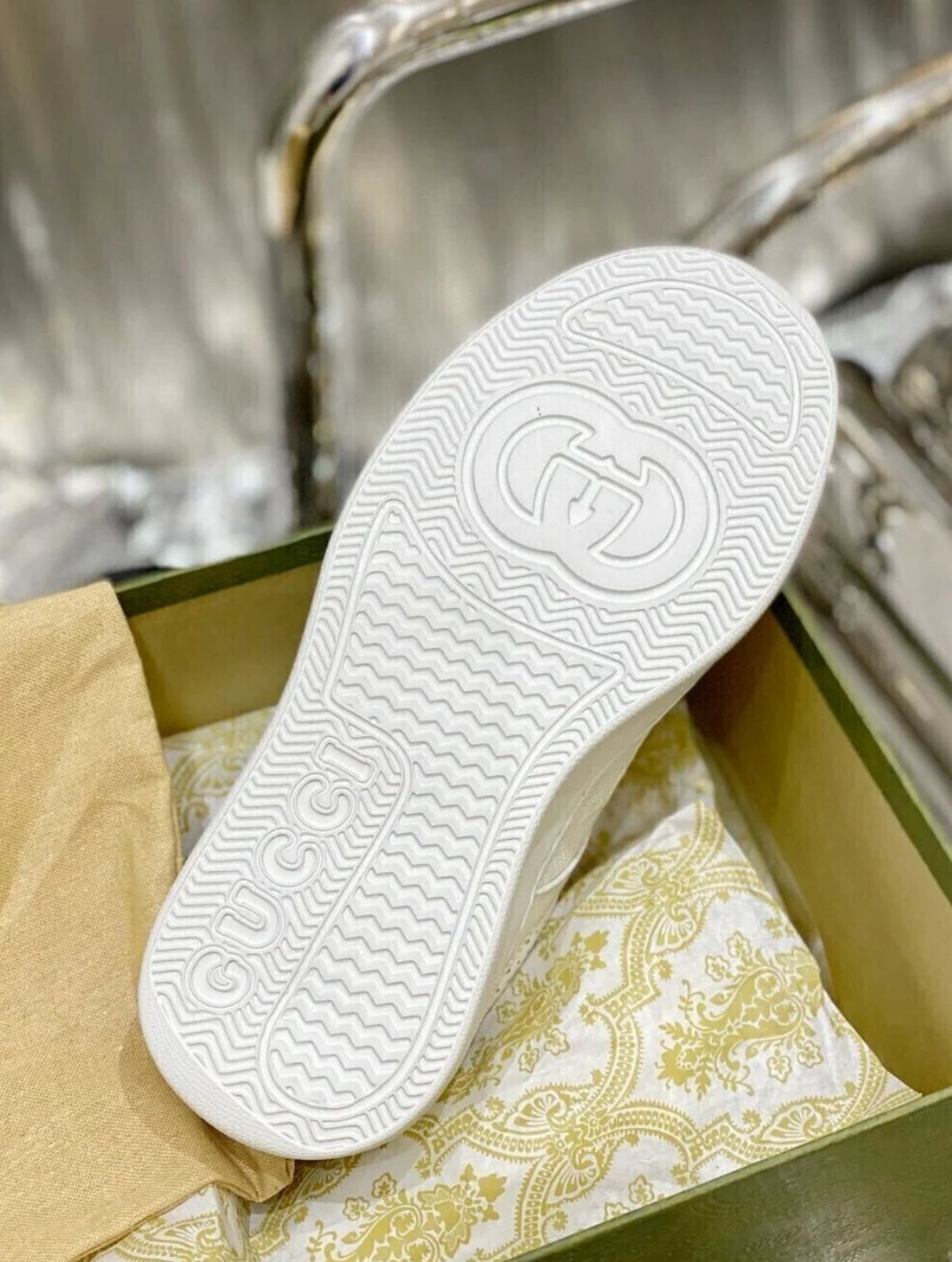 GUCCI MEN'S GG SNEAKER WHITE